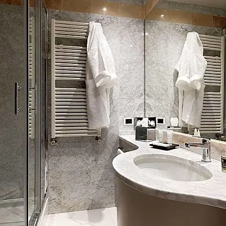 & Co Hotel